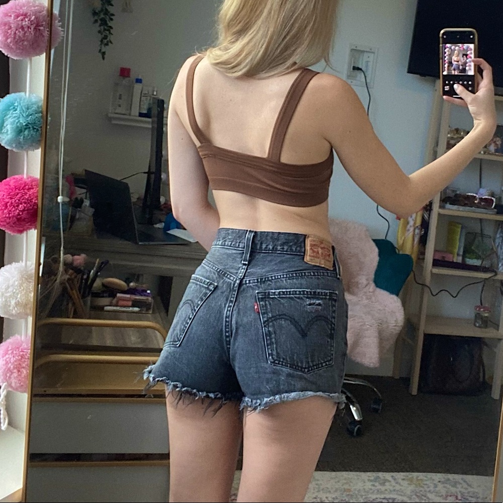 Black Denim Levi Cutoff High-waisted Jean Shorts